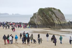 tenby boxing day swim 44 sm.jpg